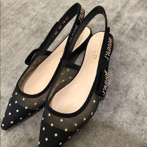 ❌SOLD ❌ CHRISTIAN DIOR
37.5
J'Adior Dotted Swiss Flats - Picture 2 of 11
